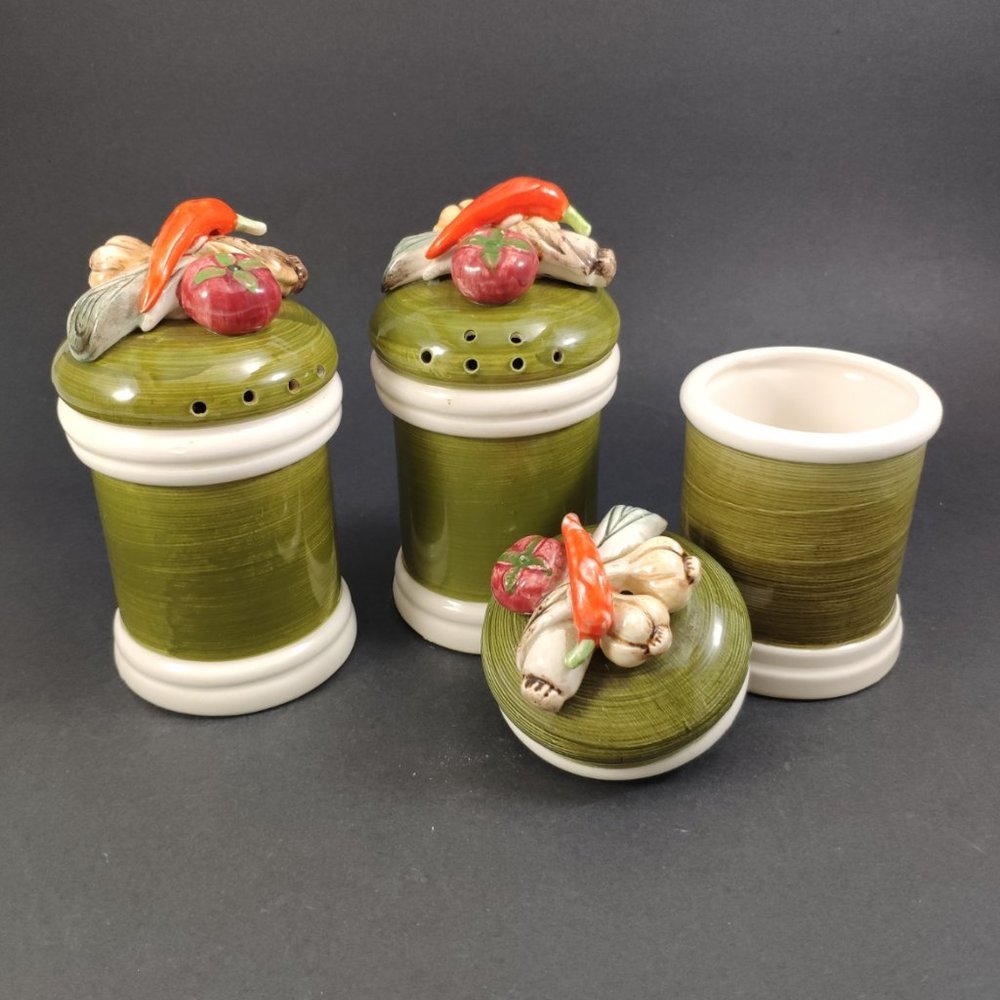 Garden Harvest Shakers Canister Set of 3, MCM Arnart 5th Avenue, 5.75"